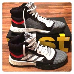 Adidas Marquee Boost Size 13 basketball shoe